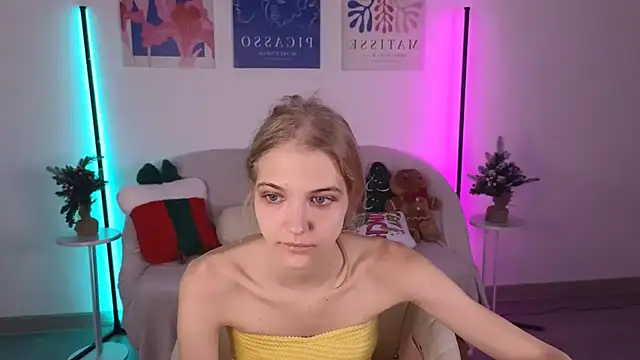 4example Chloe online show from 13, 1, 2026