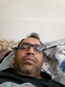 Hot-boy077 online show from 15, 1, 2026