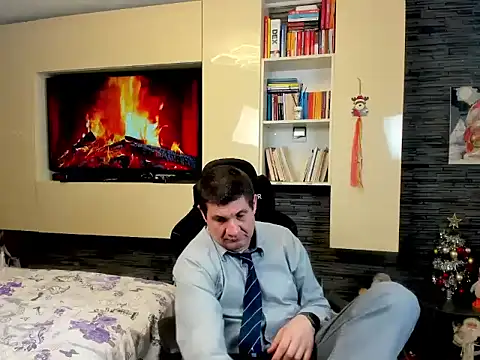 SpartacusDaddy48 online show from 16, 2, 2026