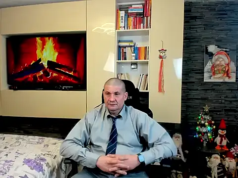 SpartacusDaddy48 online show from 17, 2, 2026