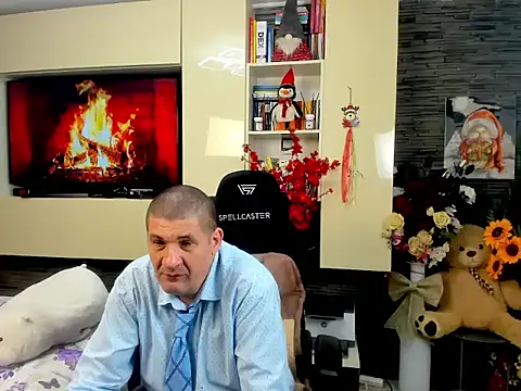 SpartacusDaddy48 online show from 25, 2, 2026