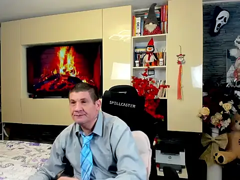 SpartacusDaddy48 online show from 19, 3, 2026