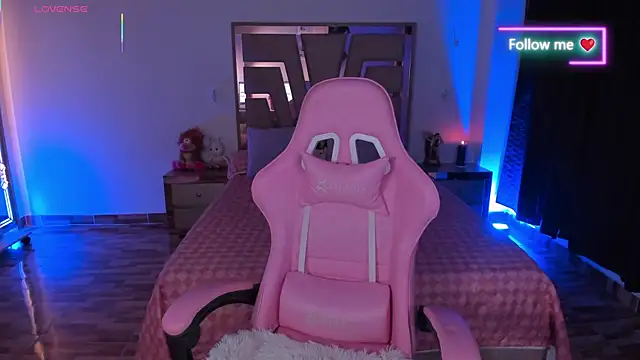 lunaarose online show from 16, 4, 2026