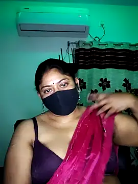 Snapshot of Telugu--Nadhini143 chatting on 10, 10, 2025 Telugu--Nadhini143 online show from 10, 10, 2025