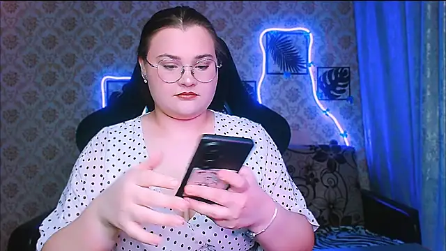 InLoveWithLife26 online show from 9, 3, 2026