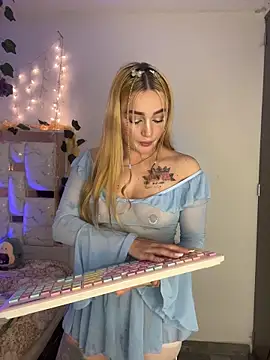 Snapshot of Sara_Sophia420 chatting on 12, 6, 2026 Sara Sophia420 online show from 12, 6, 2026