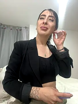 Savannah Monroe online show from 29, 11, 2025