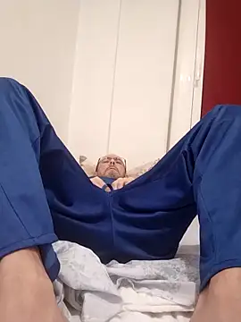 Snapshot of pakillobcn chatting on 5, 12, 2025 pakillobcn online show from 5, 12, 2025