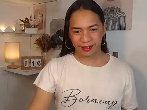 Snapshot of Ursexy_ngaw chatting on 17, 10, 2025 Ursexy ngaw online show from 17, 10, 2025