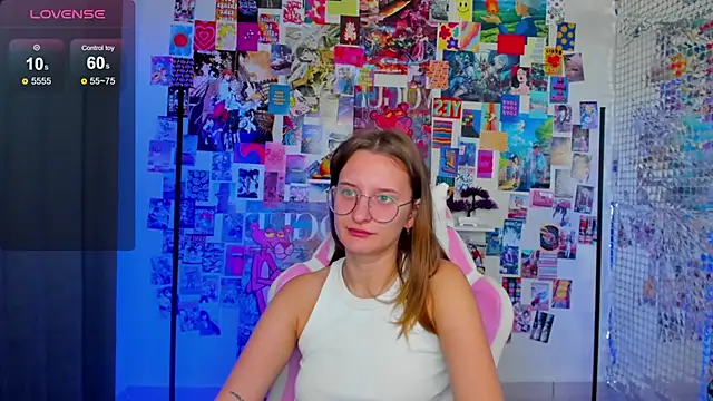 Snapshot of Maryyy_May chatting on 7, 10, 2025 Maryyy May online show from 7, 10, 2025