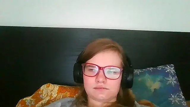 Moonolighta online show from 4, 5, 2026