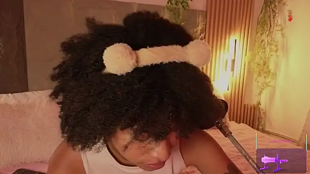 Lolalewis777 online show from 17, 11, 2025