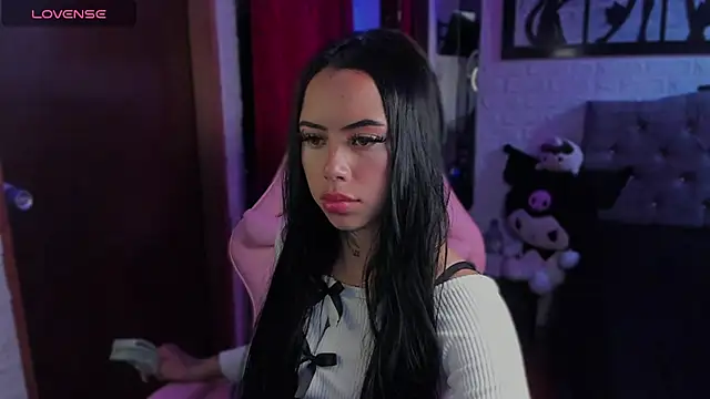 Snapshot of babee_04 chatting on 22, 9, 2025 babee 04 online show from 22, 9, 2025