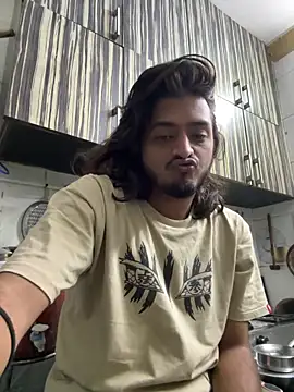 Snapshot of seenu2101 chatting on 3, 3, 2026 seenu2101 online show from 3, 3, 2026