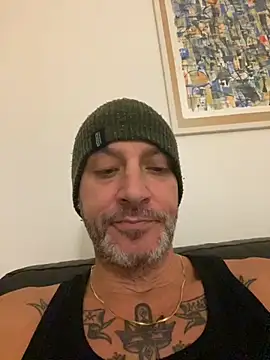 Maurinho3005 online show from 20, 10, 2025