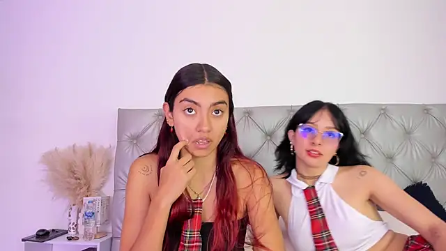 Naughty Couple83 online show from 29, 9, 2025