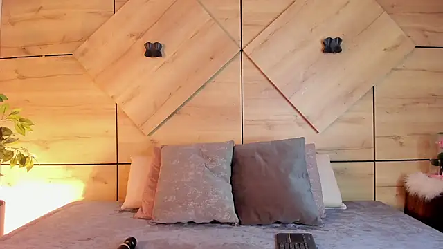 scarlettadams   online show from 11, 2, 2026