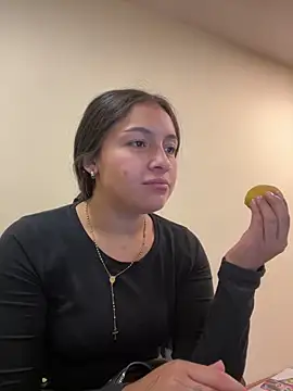 Alyha Cortes online show from 25, 3, 2026