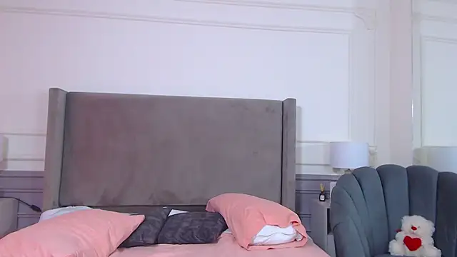 NatashaSilver online show from 18, 11, 2025