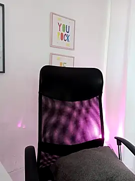 kim7  online show from 23, 4, 2026