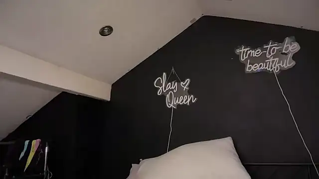 curvy rosie69 online show from 23, 6, 2026