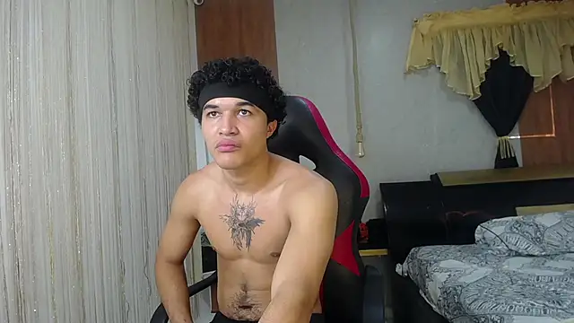 Snapshot of fire_drako chatting on 8, 11, 2025 fire drako online show from 8, 11, 2025