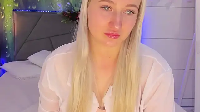 HollyTailors online show from 15, 1, 2026