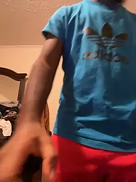 Snapshot of ThickDic28 chatting on 16, 10, 2025 ThickDic28 online show from 16, 10, 2025