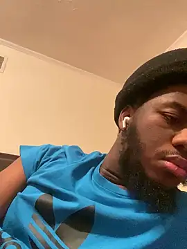 Snapshot of ThickDic28 chatting on 25, 10, 2025 ThickDic28 online show from 25, 10, 2025