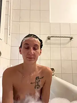 Snapshot of Emilia_Mausi chatting on 21, 9, 2025 Emilia Mausi online show from 21, 9, 2025