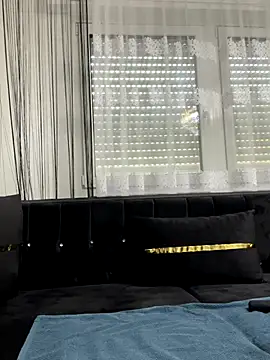 Snapshot of Emilia_Mausi chatting on 24, 9, 2025 Emilia Mausi online show from 24, 9, 2025