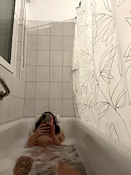 Emilia Mausi online show from 13, 1, 2026