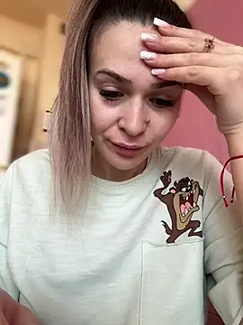 iSelena online show from 10, 3, 2026