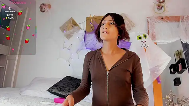 Aleexiiaa online show from 29, 10, 2025