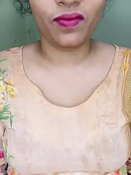 Rose-luckey online show from 21, 4, 2026