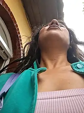 Snapshot of CAROLINE__07 chatting on 4, 10, 2025 CAROLINE 07 online show from 4, 10, 2025