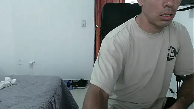 Snapshot of mckanna chatting on 3, 10, 2025 mckanna online show from 3, 10, 2025