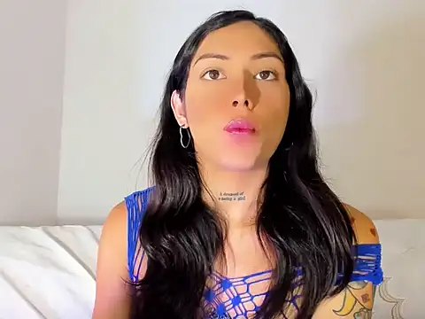 Snapshot of Megan_Gil_ chatting on 18, 10, 2025 Megan Gil online show from 18, 10, 2025