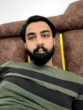 hottestboy03 online show from 4, 11, 2025