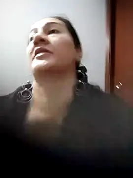 Aisha manzur online show from 26, 11, 2025