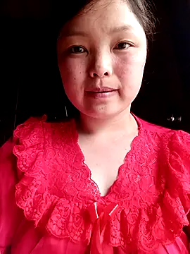 XoiXoi232 online show from 15, 4, 2026