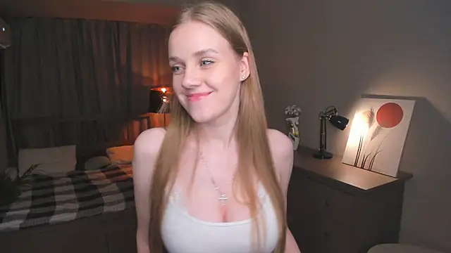 OdellaFrake online show from 24, 9, 2025