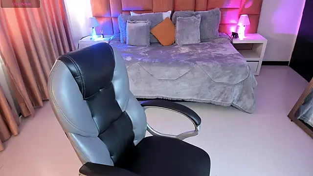 Catti Brie online show from 7, 11, 2025