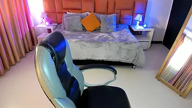 Catti Brie online show from 13, 11, 2025