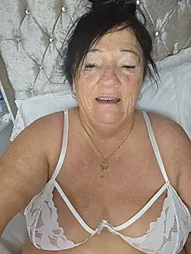 Angeldelightt online show from 3, 11, 2025