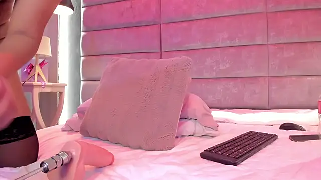 SophiieEvanss online show from 9, 11, 2025