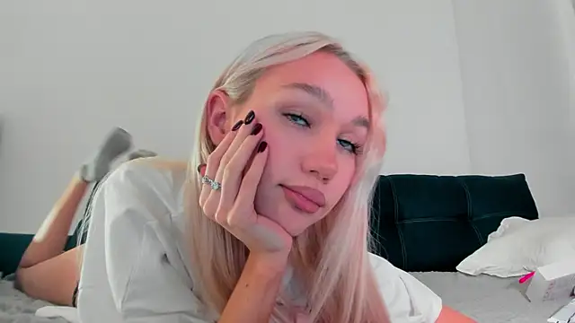 cuteleraay online show from 22, 9, 2025