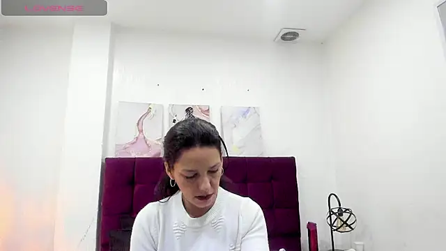 Snapshot of MashaPiink chatting on 30, 4, 2026 MashaPiink online show from 30, 4, 2026
