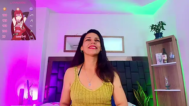 Snapshot of MashaPiink chatting on 20, 5, 2026 MashaPiink online show from 20, 5, 2026