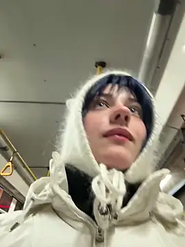 Only April online show from 4, 3, 2026